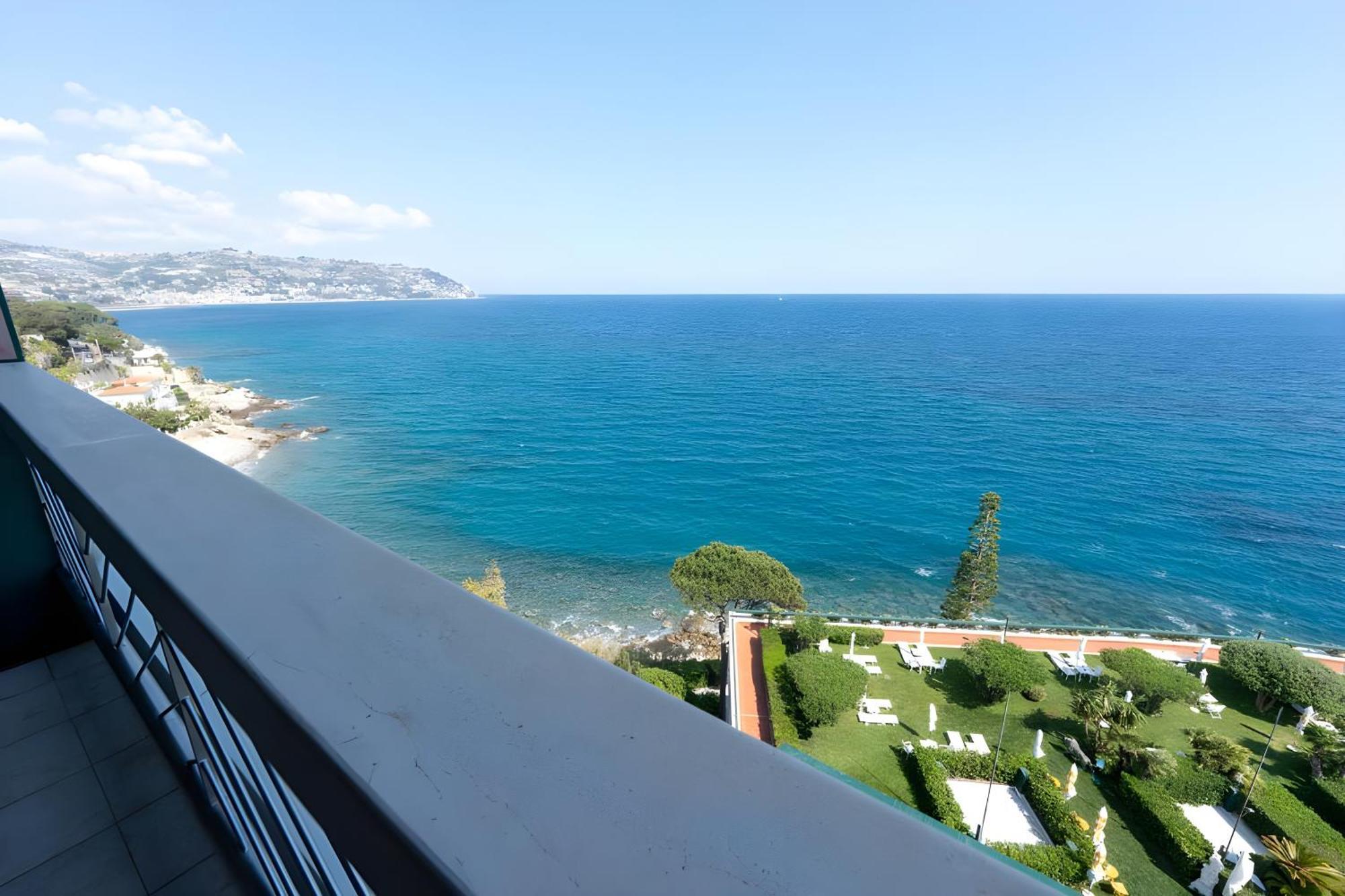 Grand Del Mare &