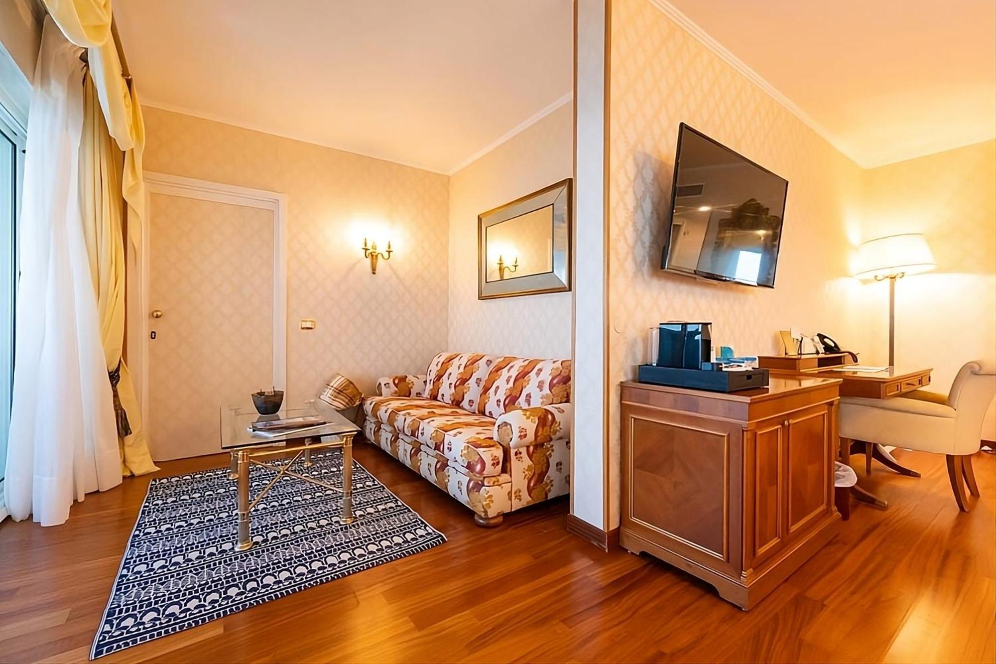 Grand Del Mare & 5*