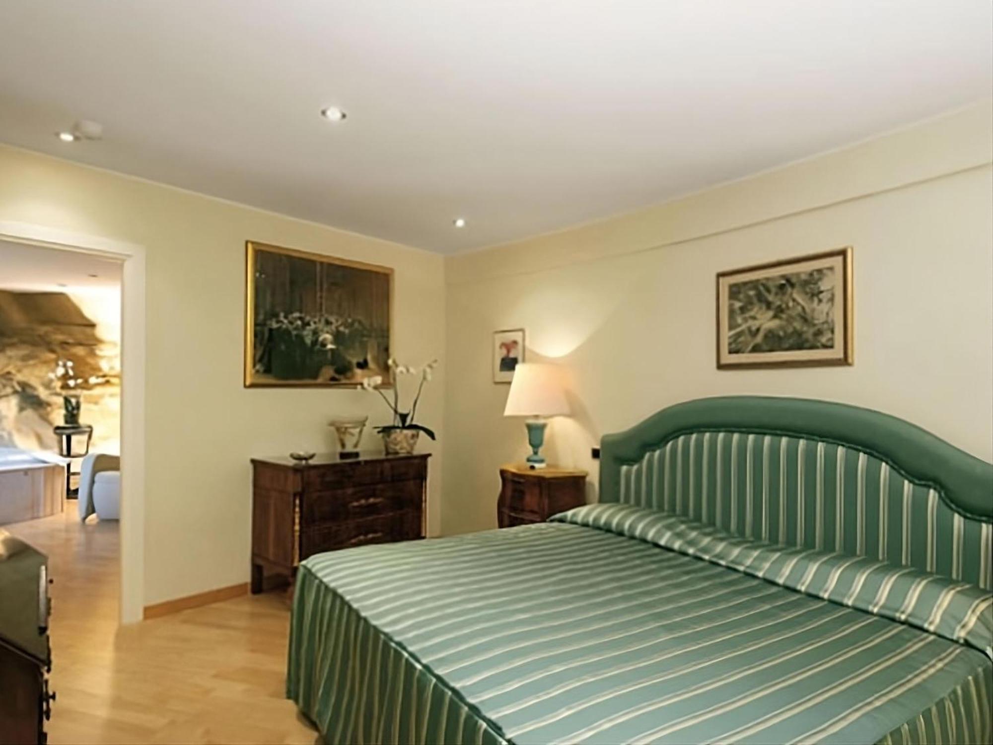 Hotel Grand Del Mare & 5*