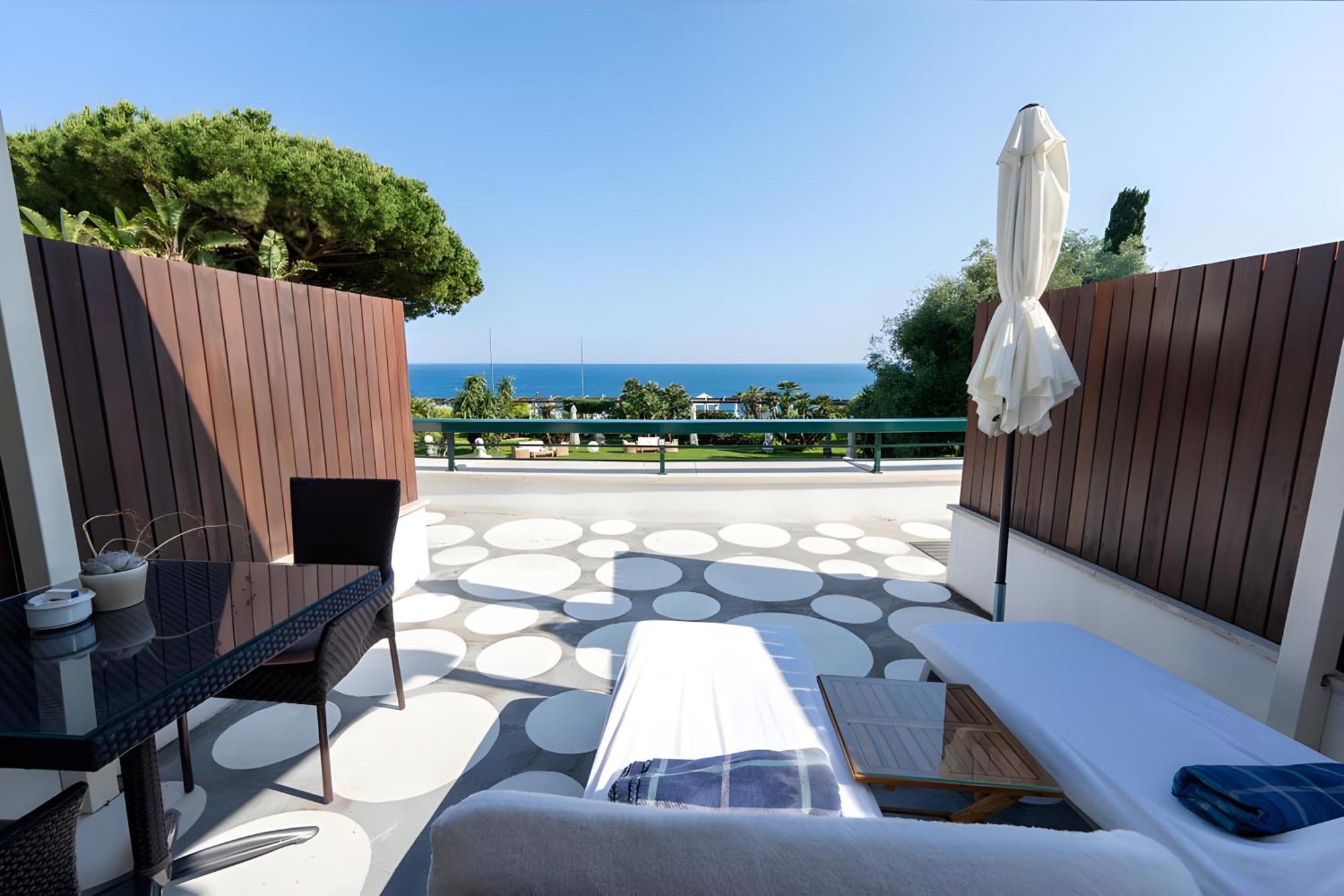 Hotel Grand Del Mare &